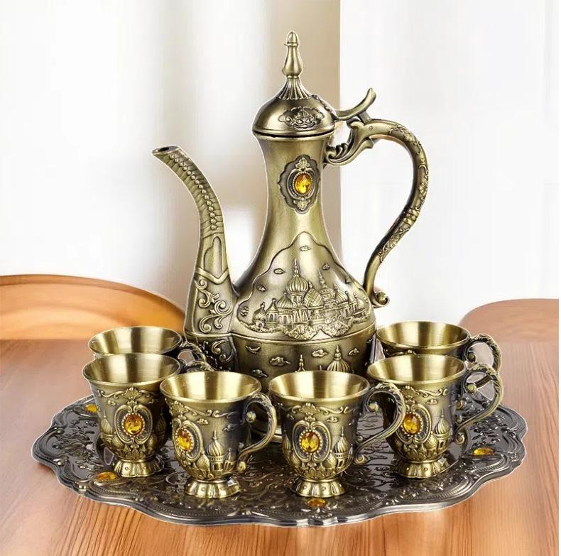 

Набір для вина Винний набір Білі келихи для міцних напоїв Креативний російський декантер Подарунок на весілля Святкування Унікальні аксесуари для напоїв