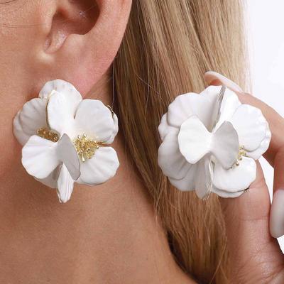 French Design High Grade Oil Drip Flower Stud Earrings Palace Vintage Temperament Spring Summer New Earrings For Women Jewelry