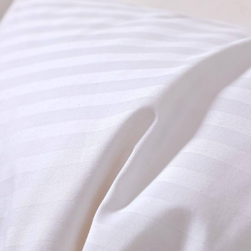 1pc/2pcs/4pcs/6pcs White 10% Goose Down 90% Goose Feather 100% Cotton Flame-Retardant Functional Bed Sleeping Pillow for Sale