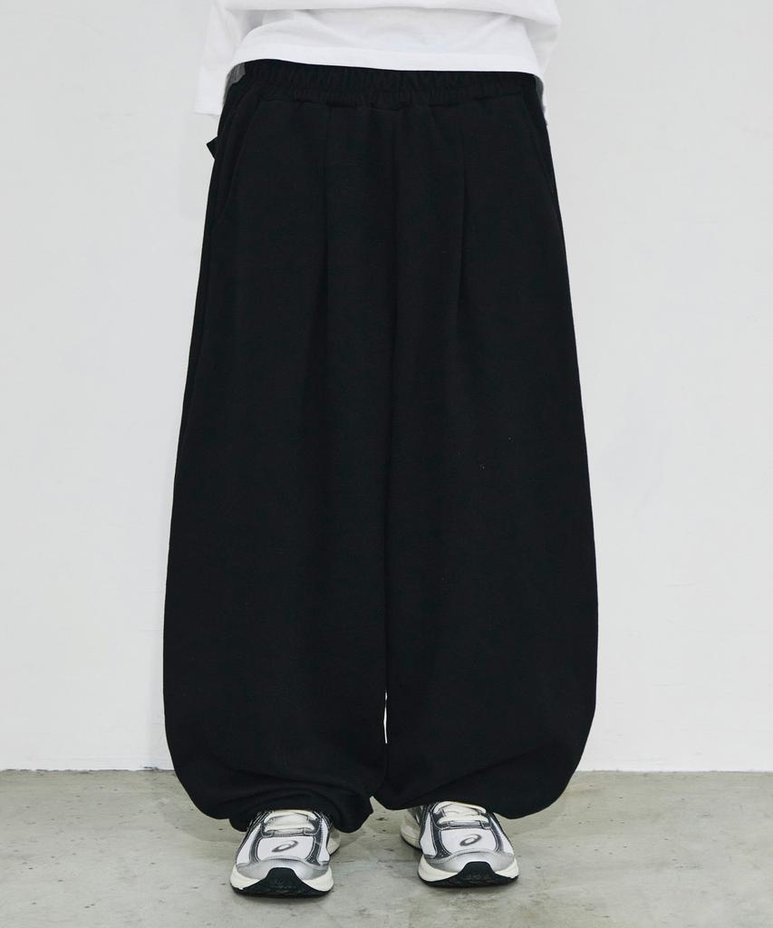 SCALLYWAG Summer Balloon Fit Sweatpants [Black]