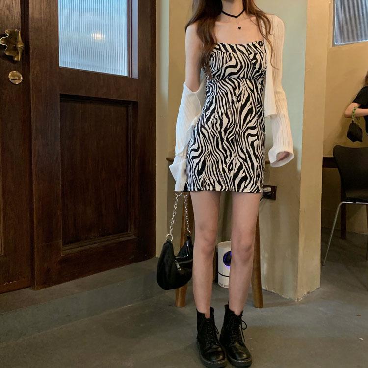 2025 Women's Slim Zebra Pattern Autumn Dress - Stylish, Sexy, Age-Reducing, Large Size Suspender Skirt