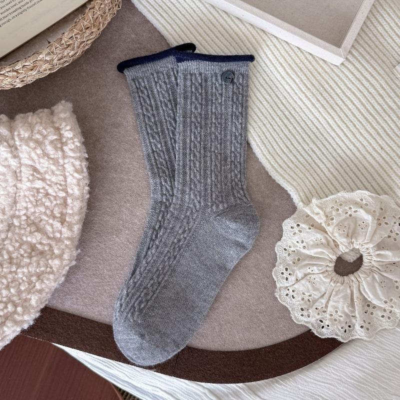 Dámské podzimní a zimní zesílené teplé pletené vlněné ponožky s barevným lemem