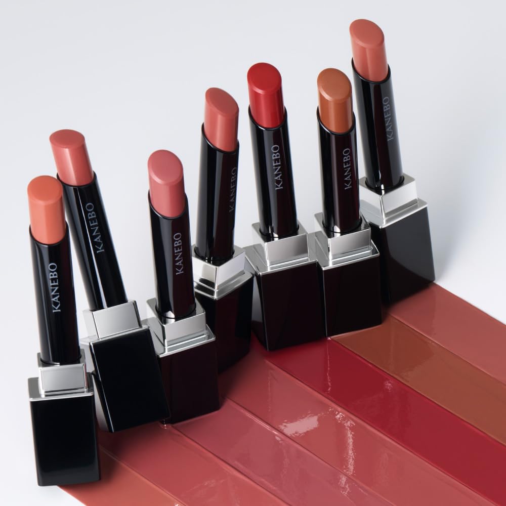 KANEBO Rouge Star Drama D204 2.5g Sophisticated Red. Long-lasting, high-quality shine, beautiful color payoff that defines the lip contour, slim type,