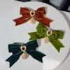 Velvets Heart Bowknot Pin for Autumn and Winter Wardrobe Vintage Bows Tie Collar Flower Women Neckline Accessories