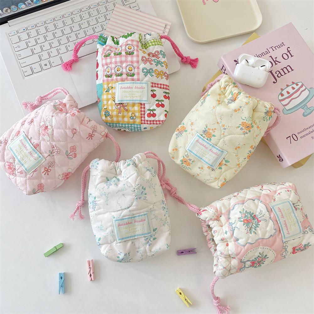 Modern Minimalist Polyester Coin Purse With Drawstring For Travel And Makeup Storage