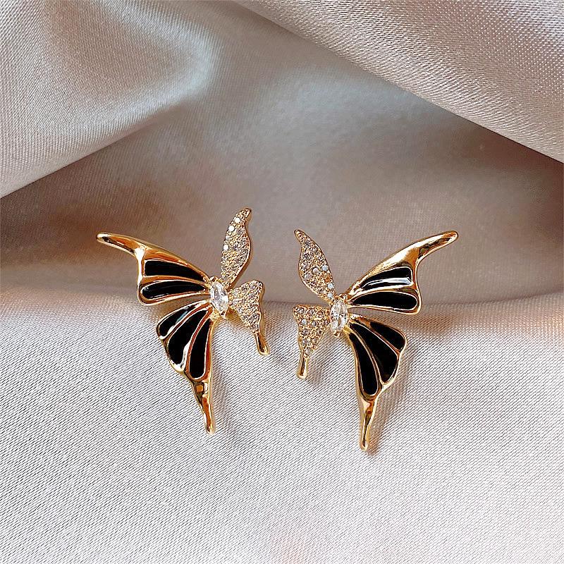 Elegant Gold-Plated Black Zircon Stud Earrings - Niche Design for a Luxurious Fashion Statement