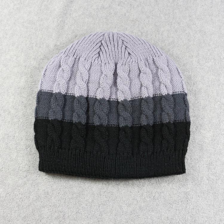 Autumn and winter color matching twist knitted hat, men's and women's cold protection ear protection warm wool hat, versatile contrasting color woven