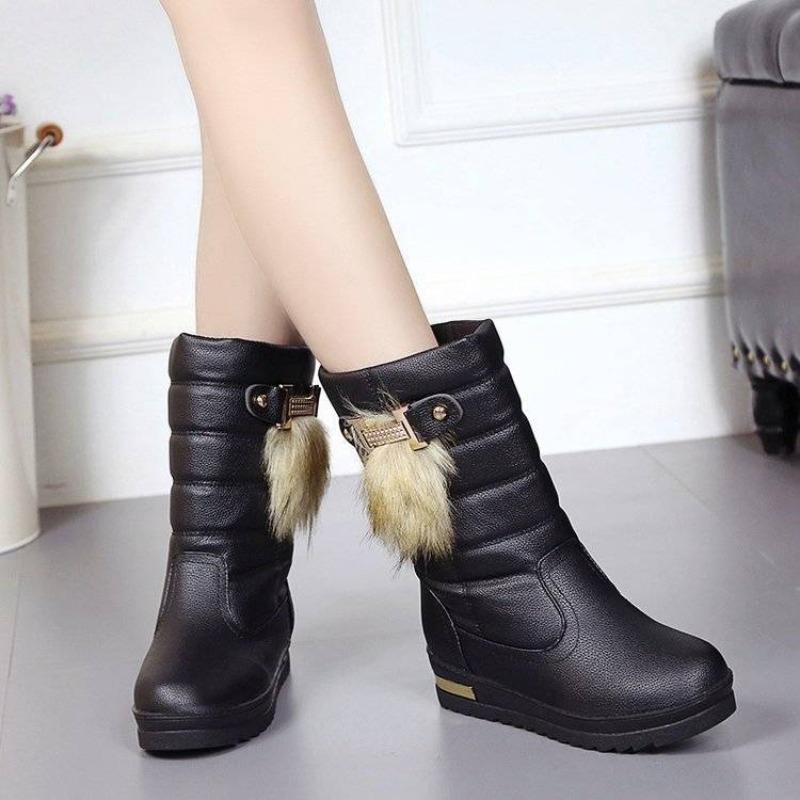 Leather Waterproof Chunky Half High Women's Snow Boots Winter Fleece-lined Fashion 2025 Novelty Designer Luxury Hot Ladies Shoes