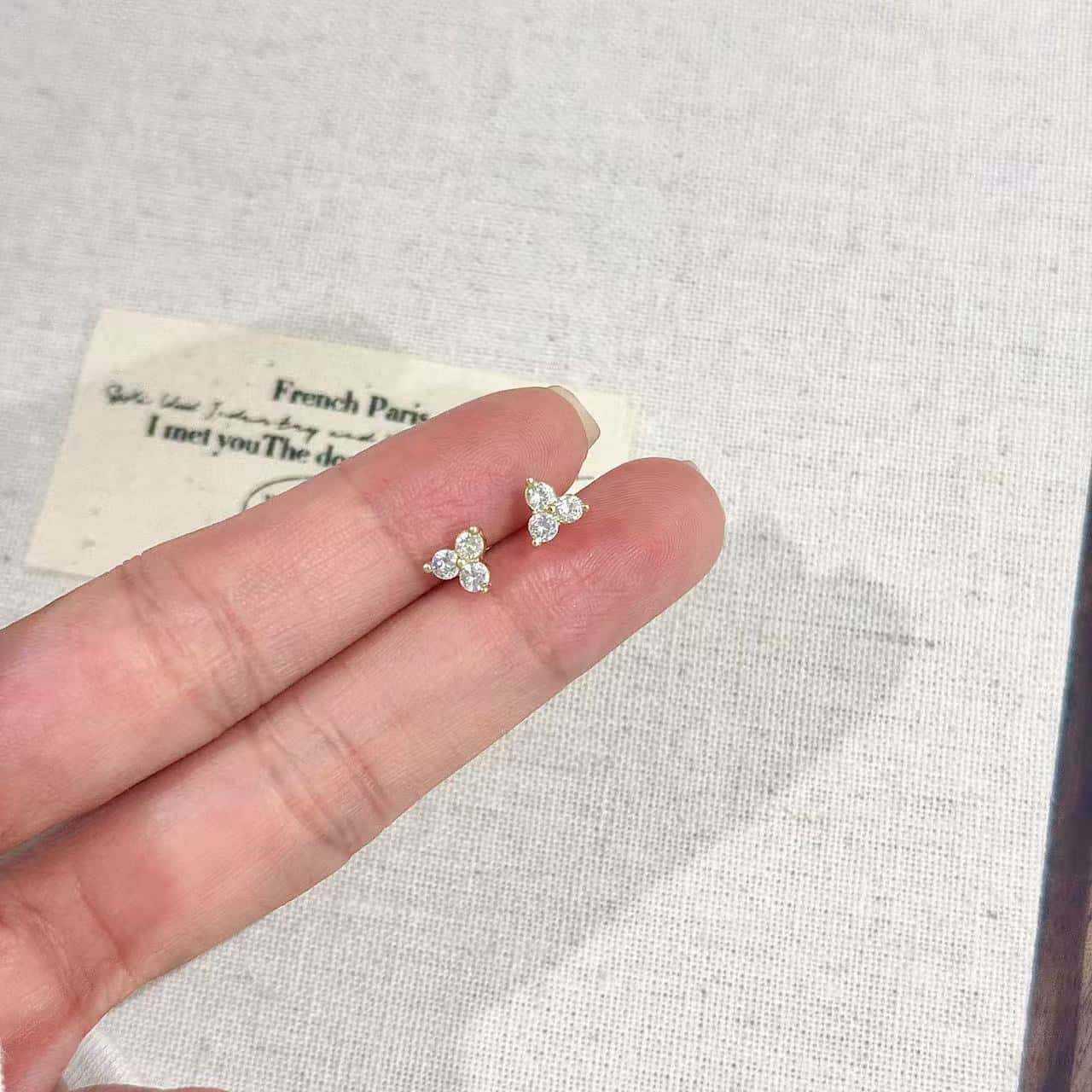 S925 Sterling Silver 18K Gold Three-Leaf Clover Stud Earrings - Light Luxury Design, High-End Bestseller S925 Sterling Silver