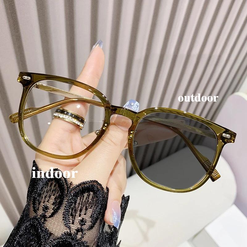 2025 Color Changing Myopia Glasses for Women Men Retro Round Anti Blue Light Near Sight Glasses Ultra Light Diopter Eyeglasses