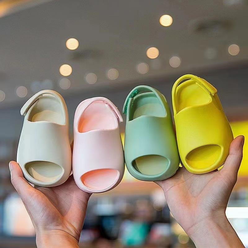 Summer Wear Sandals Children's Slippers Wholesale Beach Shoes Foreign Trade Hole Shoe for Small Children Baby Shoes Fashion