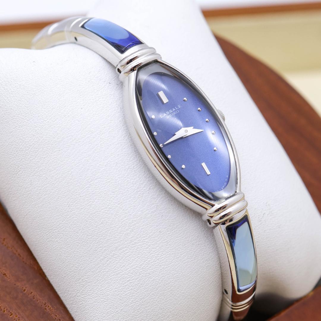 

[USED] Working SEIKO LASSALE Bangle Watch Battery 2083