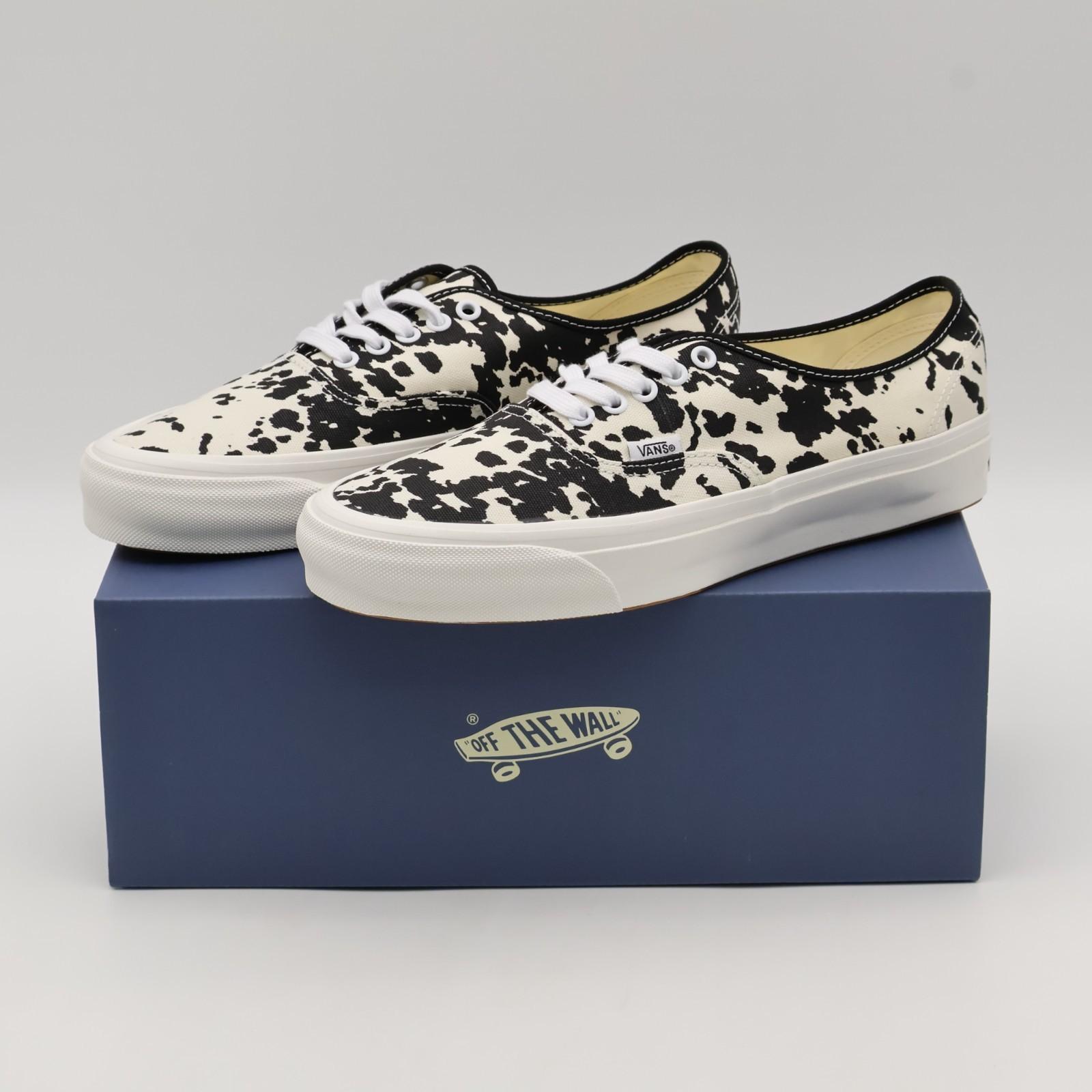 VN000EBNBPT Vans Premium Authentic 44 Черный Зефир (Мужской) 8.5