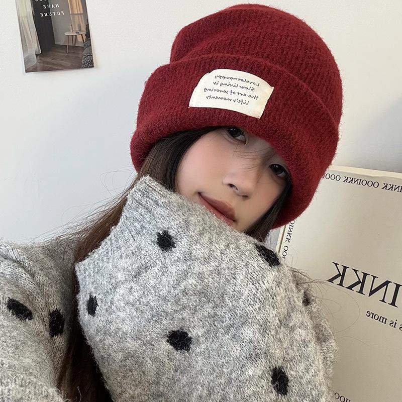 Korean Niche Solid Color Patchwork Beanie: Warm, Cold-Proof, Autumn/Winter, Stylish, Unisex Head Wrap for a Slimmer Face Look.