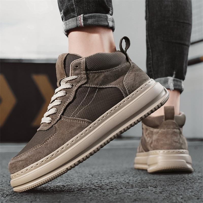 Men's Mid Top Board Shoes New Korean Fashion Trend Versatile Sports and Leisure Shoes Lightweight Outdoor Travel Shoes