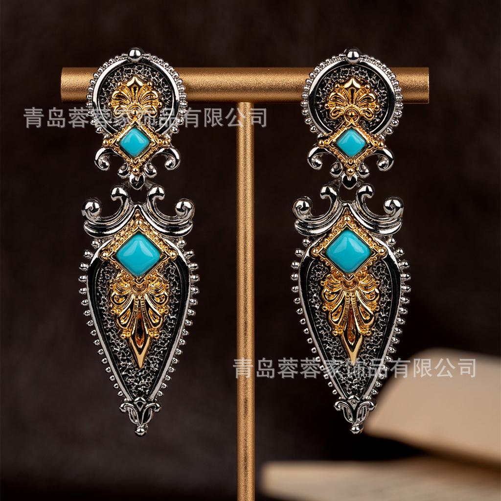 European Classical Ethnic Style Heavy Craftsmanship Earrings Light Luxury High-end Atmosphere Grand Court Medieval Relief