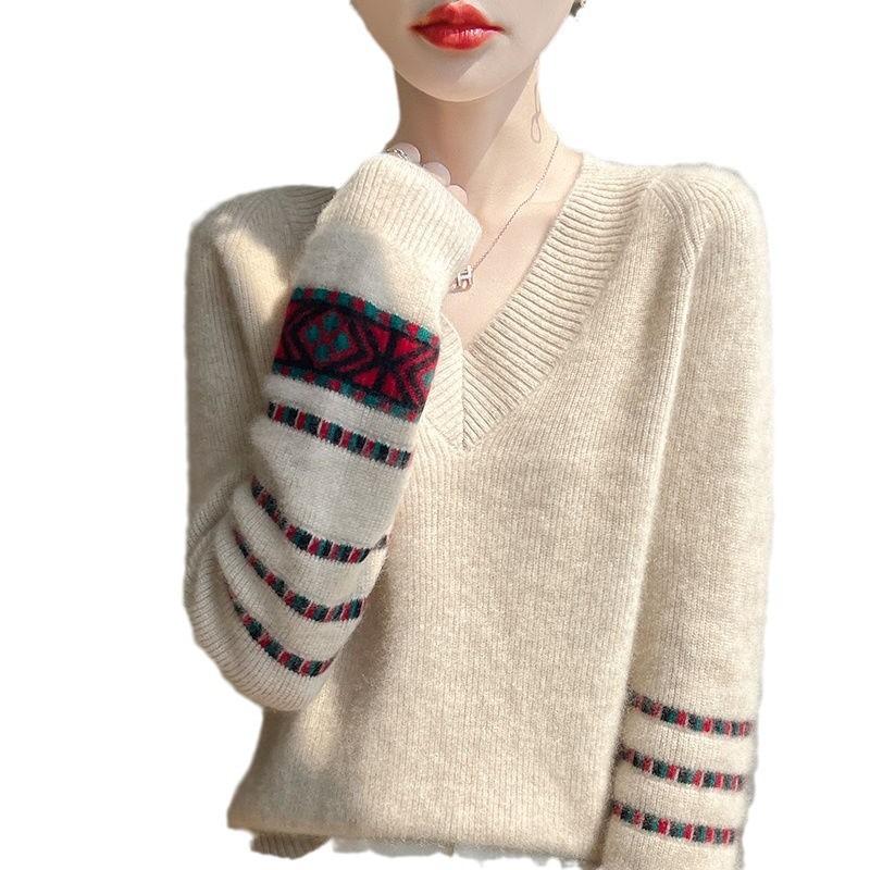 Autumn and Winter New Women's Color Matching Long-sleeved Sweater Loose Knitted Sweater with Top