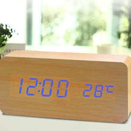 LED Wooden Clock Desktop Silent Electronic Alarm Clock Home Ornament Clock USB Dry Battery Dual-purpose Alarm Clock