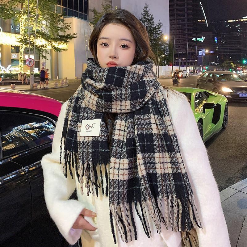 Plaid scarf women's winter high-end Christmas new tassel imitation cashmere shawl warm knitted scarf
