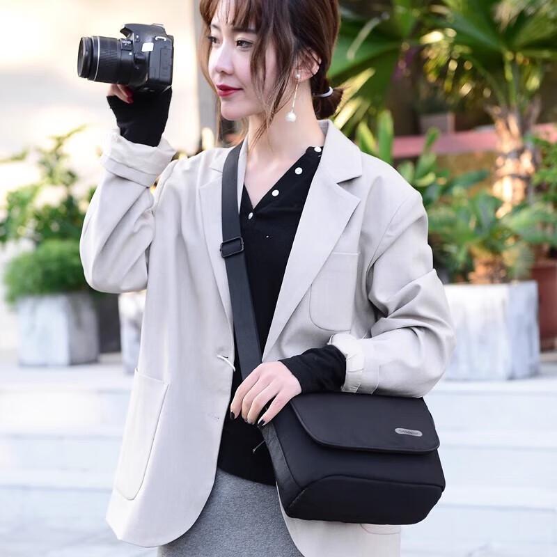 Ayub Universal Mirrorless Camera Shoulder Bag