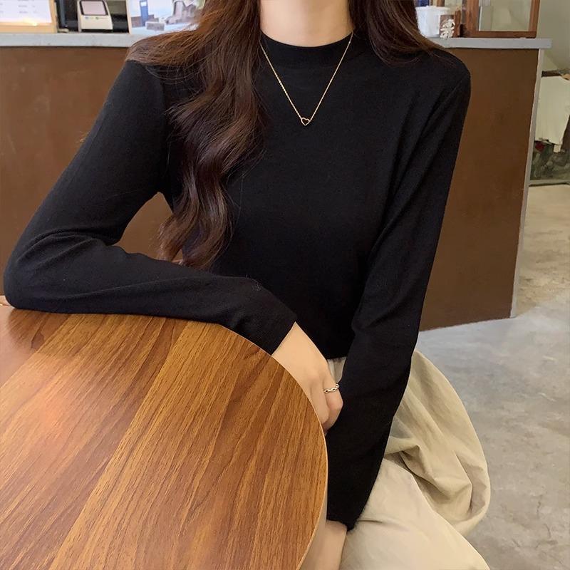 Weißes schlichtes vielseitiges langärmeliges T-Shirt für Damen im Herbst und Winter kleiner Stehkragen schlankmachende einfarbige Western-Stil Unterzieh-Oberteil