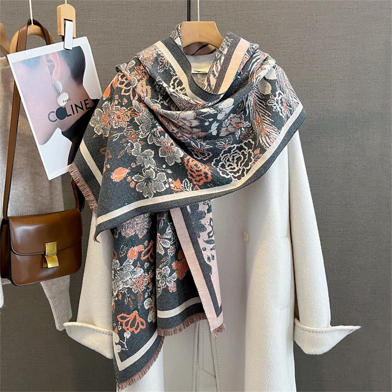 Fashion Luxury Brand Winter Poncho Scarf Women Large Shawl Pashmina Hijab Foulard Echarpe Ethnic Style Design Lady Stole Scarves