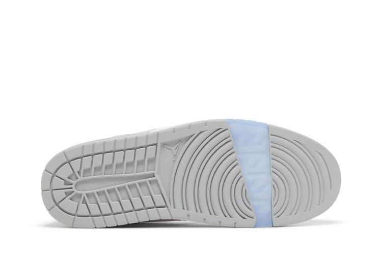 Air Jordan Nu Retro 1 Low 'Light Smoke Grey'
