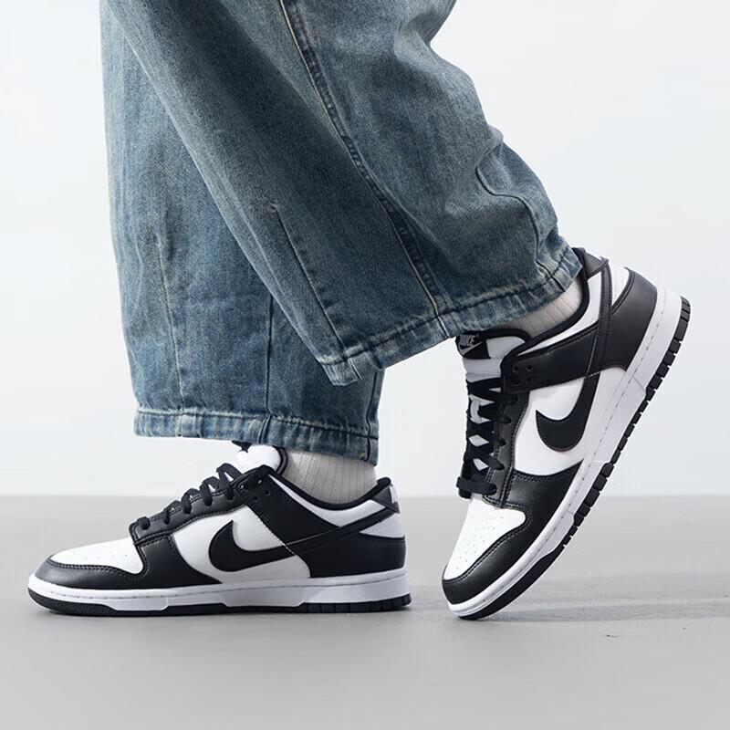 

Nike Men s Dunk Retro Casual Sneakers HF5441-100 Black/White 42.5