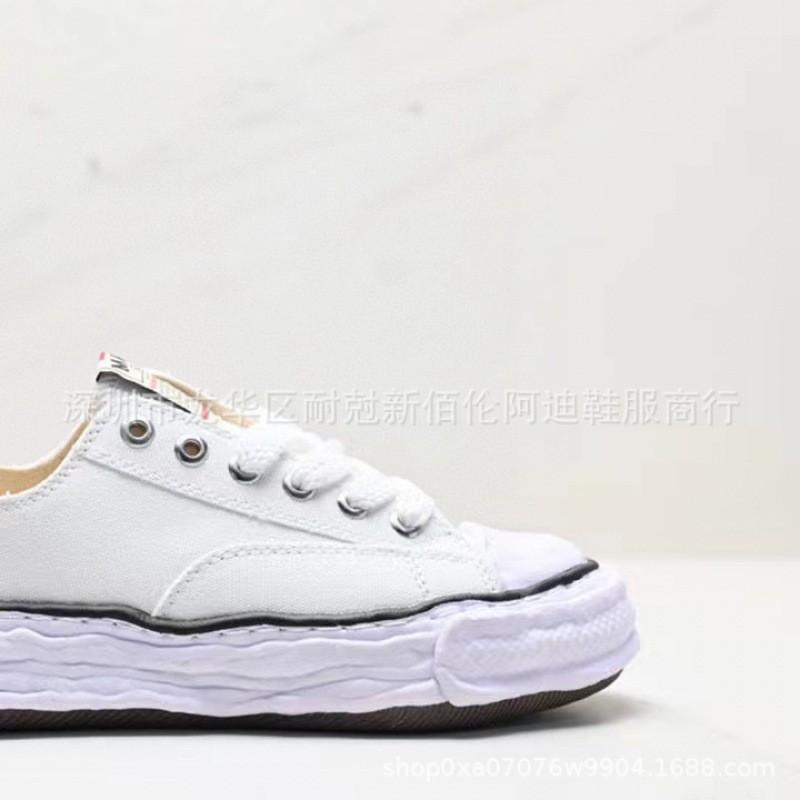 Unisex Canvas Sneakers Low Top Thick Sole Comfortable Casual Shoes Men Women Fall Winter