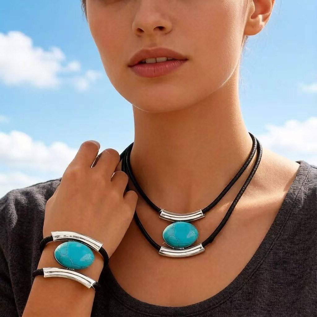 Collana Pendente Linea Geometrica Minimalista con Design Svuotato