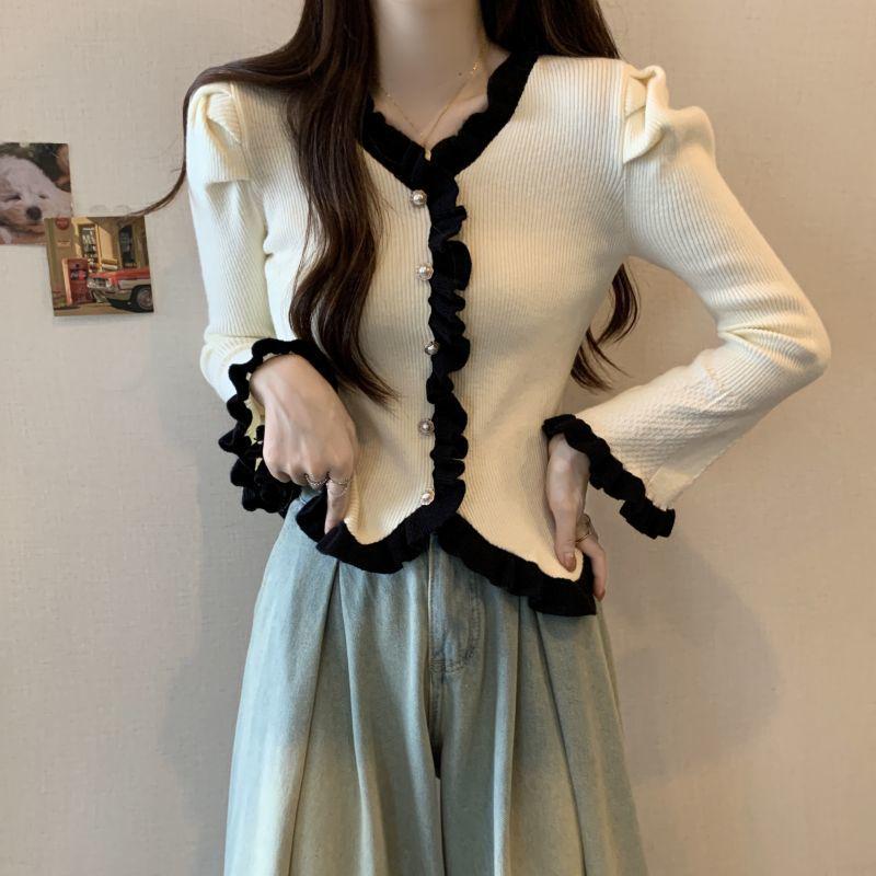 Women's Color-Block Frilly Flared-Sleeve Knit Top - Slimming Autumn/Winter Sweater
