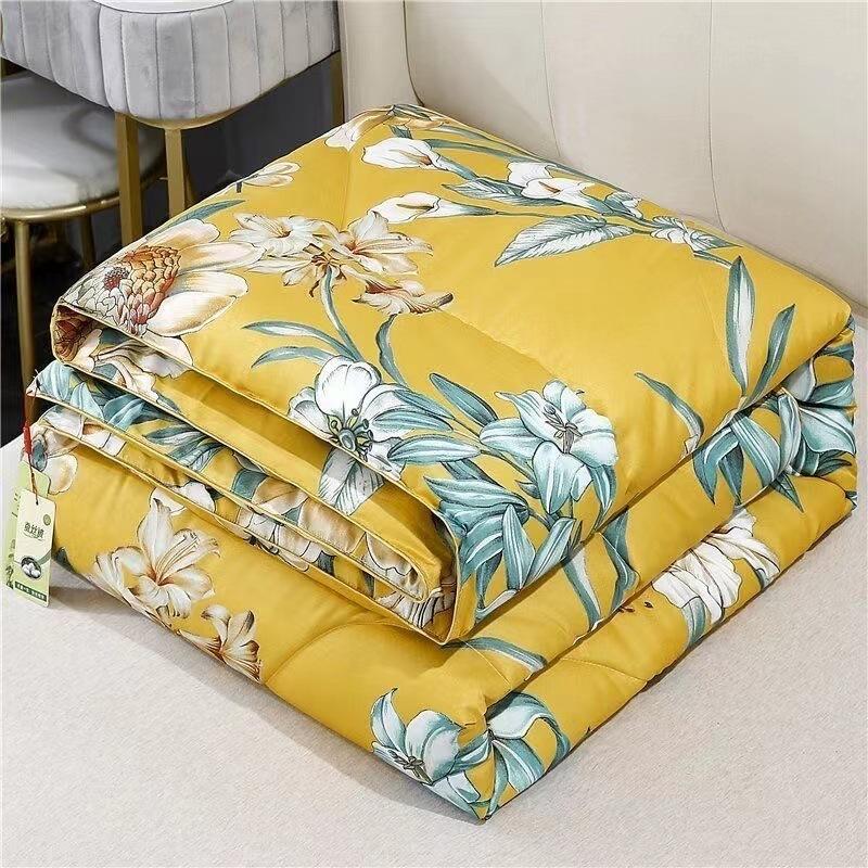 Handmade Silk Quilt Winter Quilt Heritage Home Textile Quilts Corporate Events Home Textile Products
