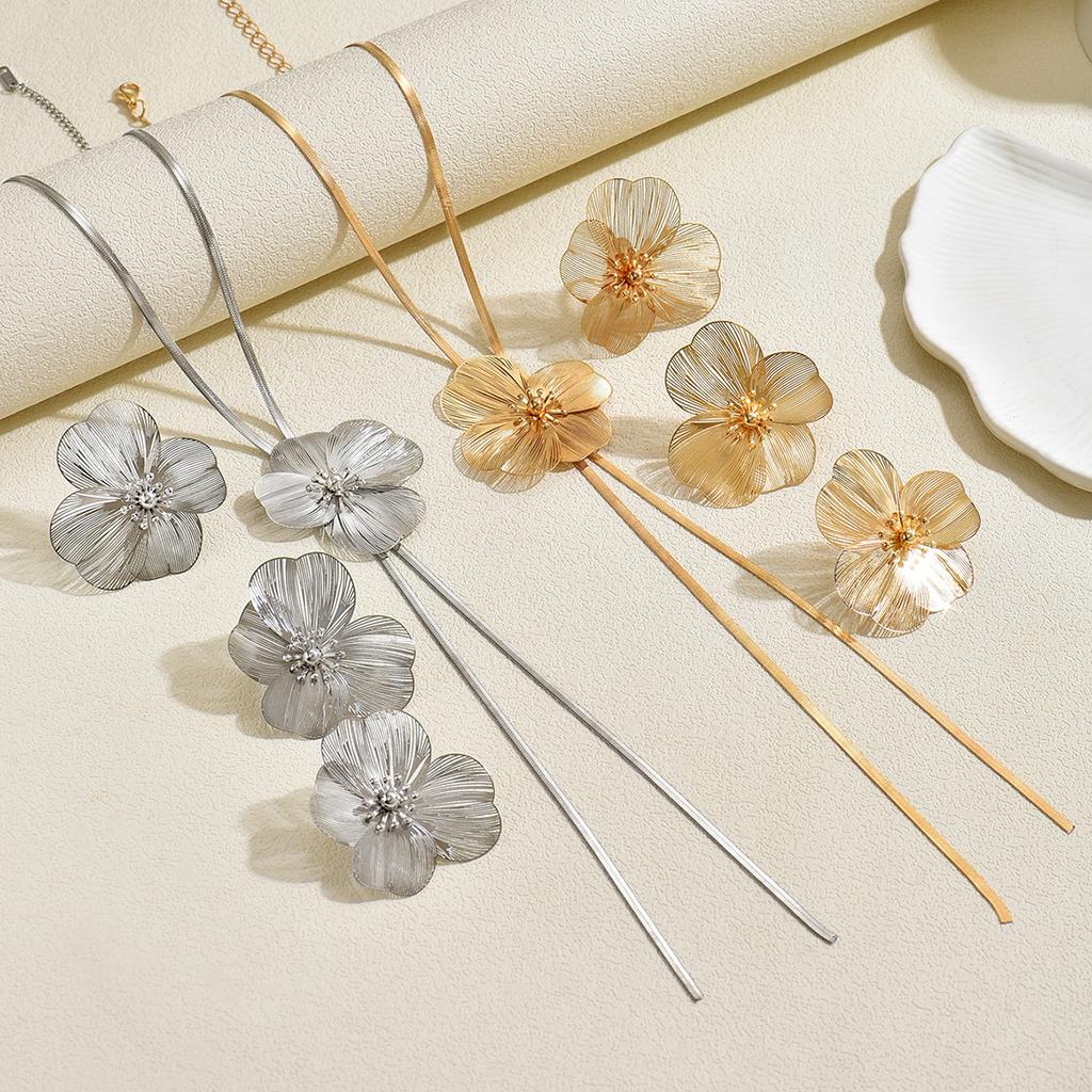 Set di Gioielli Floreali Geometrici alla Moda per Donna Orecchini a Pendente Floreali Texturizzati e Collana a Y Anello da Festa e Matrimonio Indossabile in Tutte le Stagioni