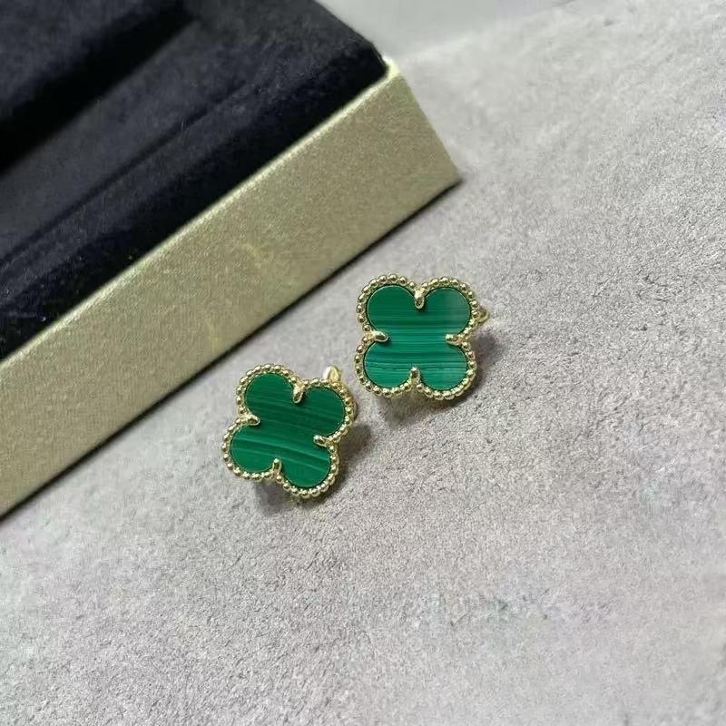 High-quality Lucky Four-leaf Clover Earrings Agate White Mother-of-pearl Earring Buckle Temperament All-match Earrings