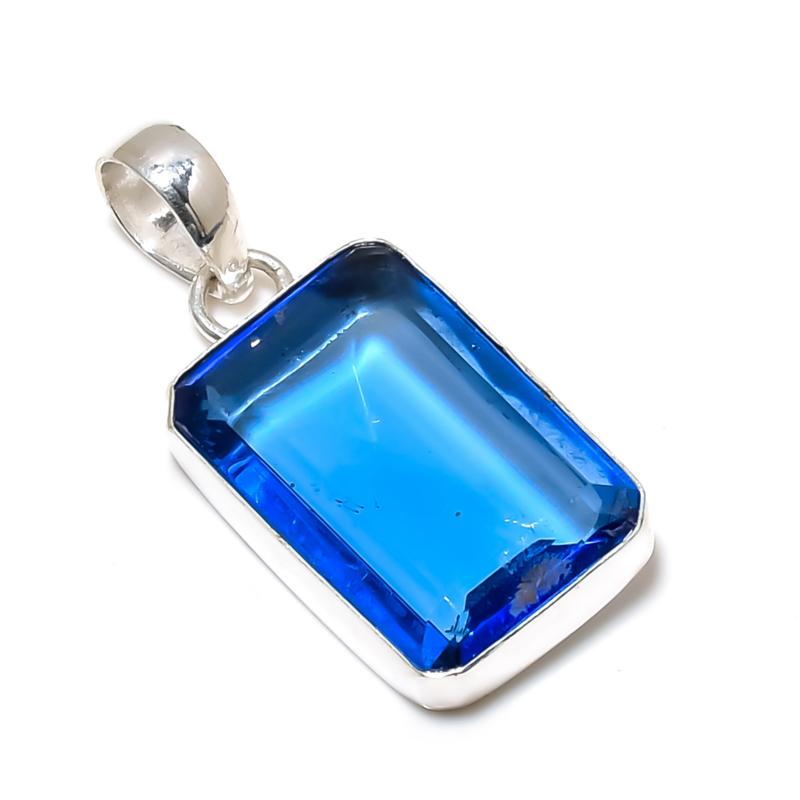 Delikatny wisiorek z kamieniem szlachetnym tanzanitem, srebro próby 925 - Ręcznie robiony design, biżuteria do noszenia na co dzień, unikalny wisiorek z tanzanitem, prezent rocznicowy