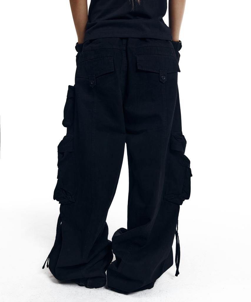 AAKAM Heavy Cargo Shirring Pants (Black)