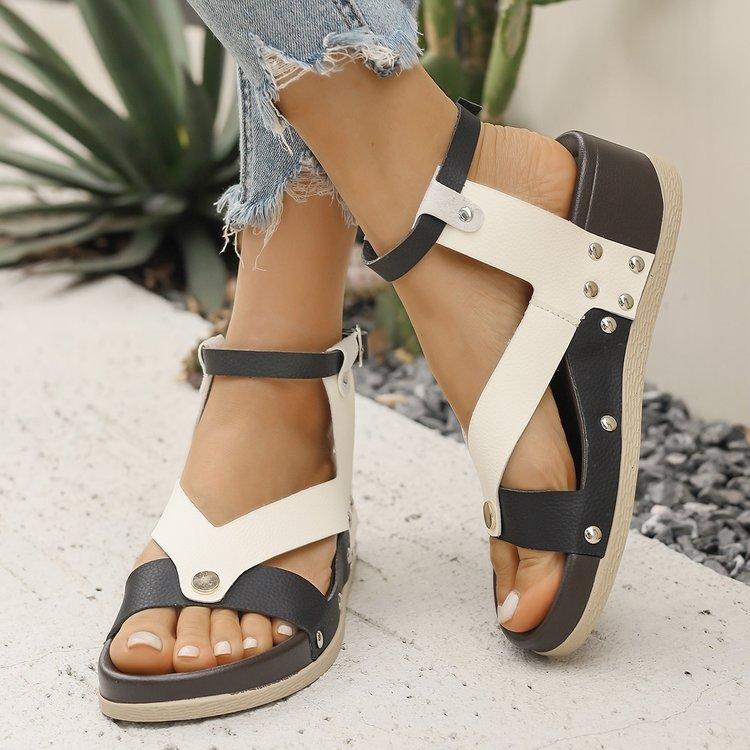 

Rivet Slope Heel Fish Mouth Open Toe Shoes Women Mixeds Color Thick Bottom Anti Slip Sandalias De Mujer Flat Casual Beach Shoes 36 чорний білий колір