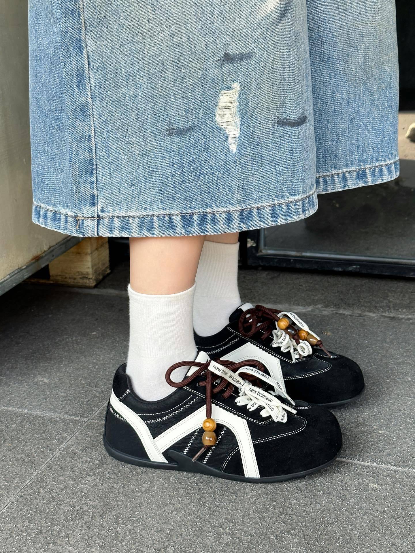 

2025 autumn new retro inner height increase German training shoes women s Forrest Gump shoes double lace-up buckle soft sole outdoor casual shoes 35