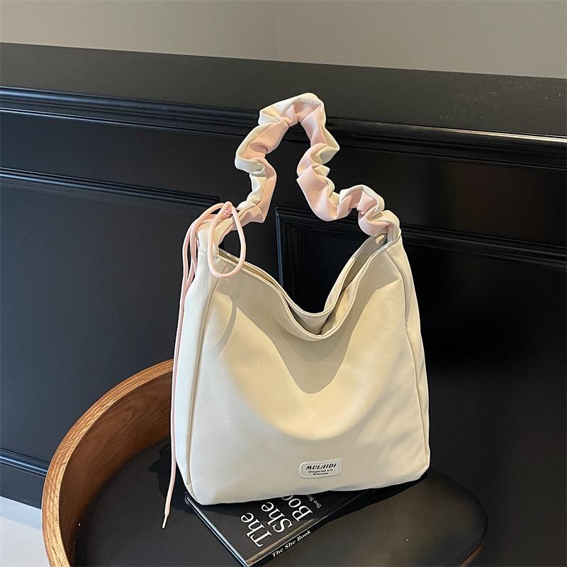 Large-capacity Commuter Bag Women's Versatile New Casual Simple Shoulder Messenger Bag Tote Bag