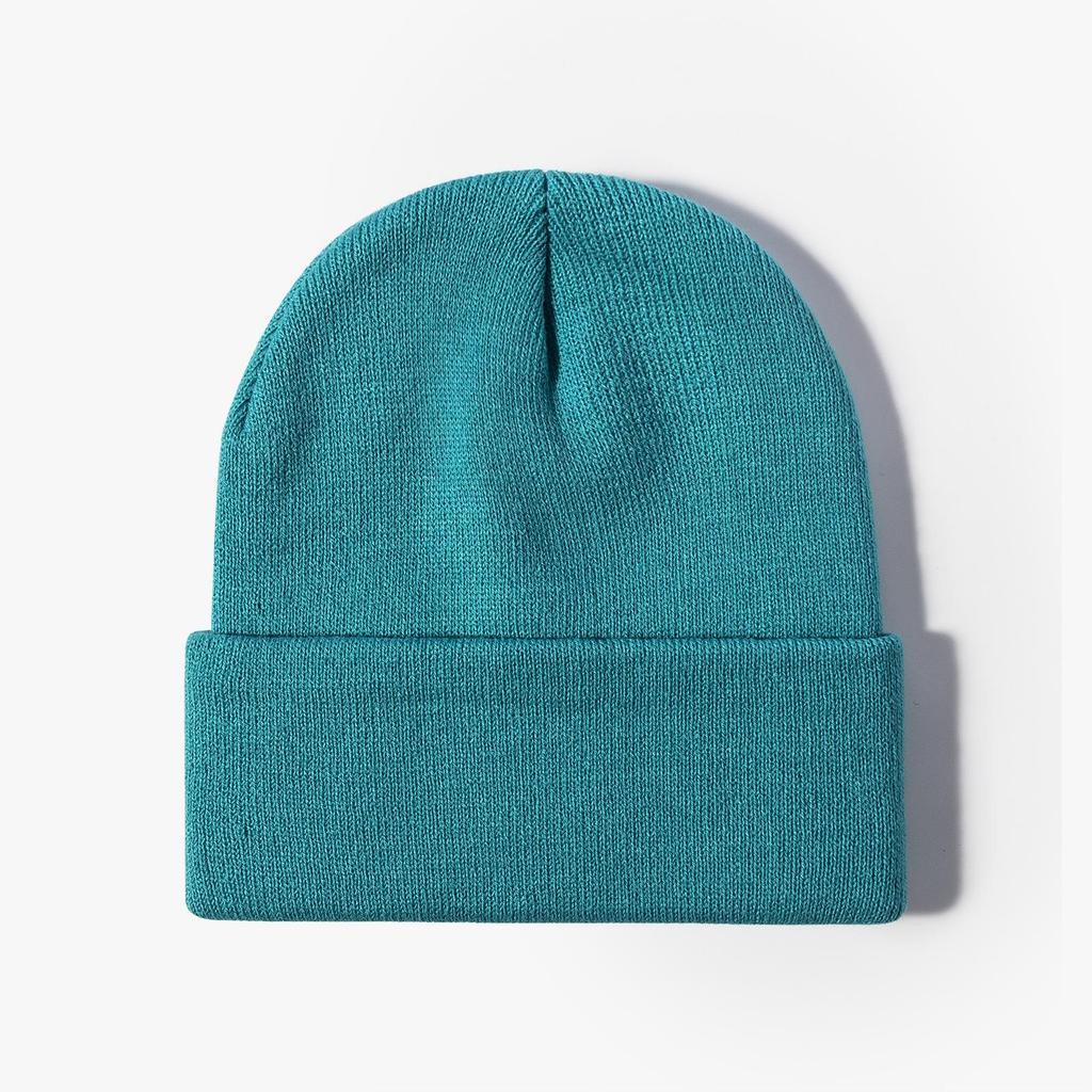 Unisex Korean-Style Embroidered Wool Beanie for Autumn/Winter – Slimming Look, Ideal for Outdoor Activities