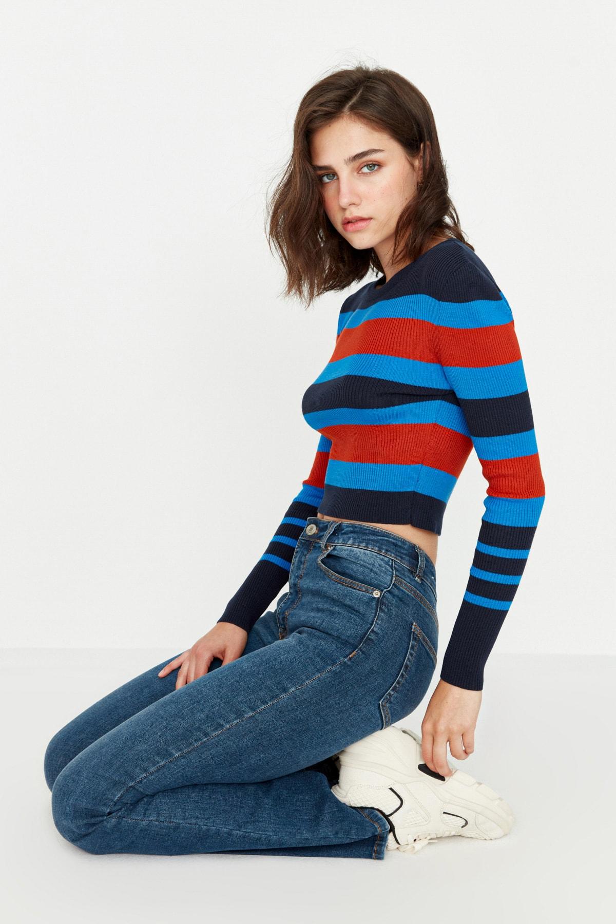 

Свитер - Темно-синий - Классический крой