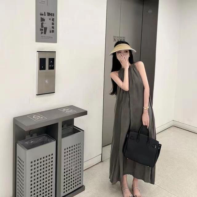 New Sleeveless Neck-hanging Dress Women's Summer Korean Version Loose and Thin A-shaped Skirt