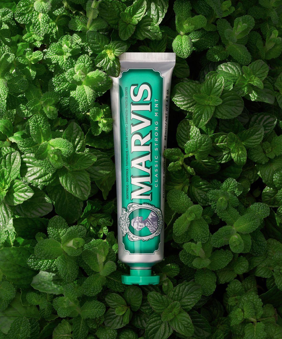 Classic Strong Mint 85ml