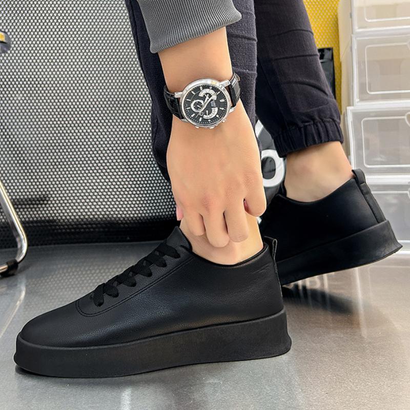 Fashion Black Casual Shoes for Men Outdoor Comfortable Men Sneakers Non-slip Walking Shoes Designer Lace-Up Men Sport Shoes
