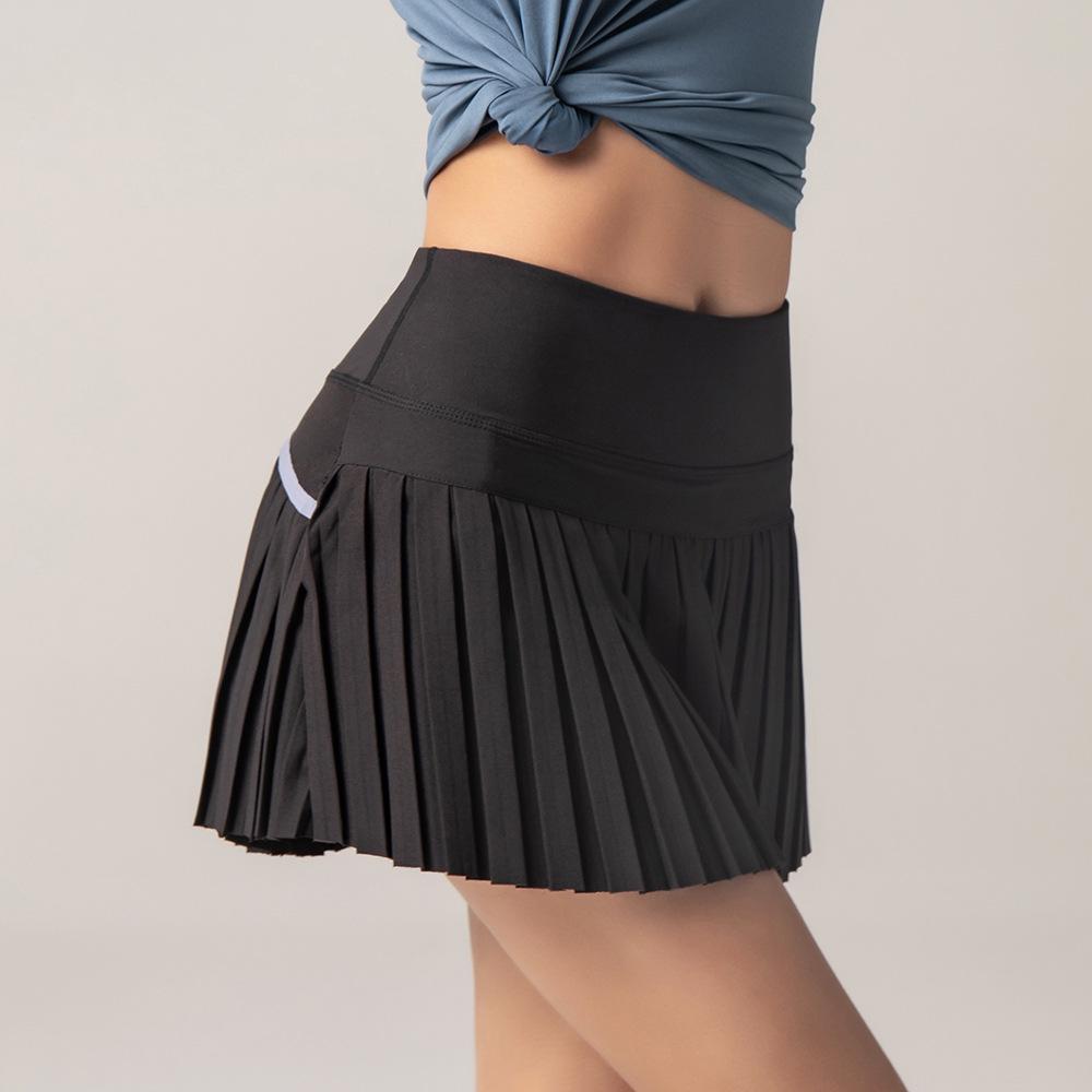 PLUS Women's Quick-Dry Pleated Skort: Breathable Anti-Exposure Athletic Skirt for Running and Outdoor Activities