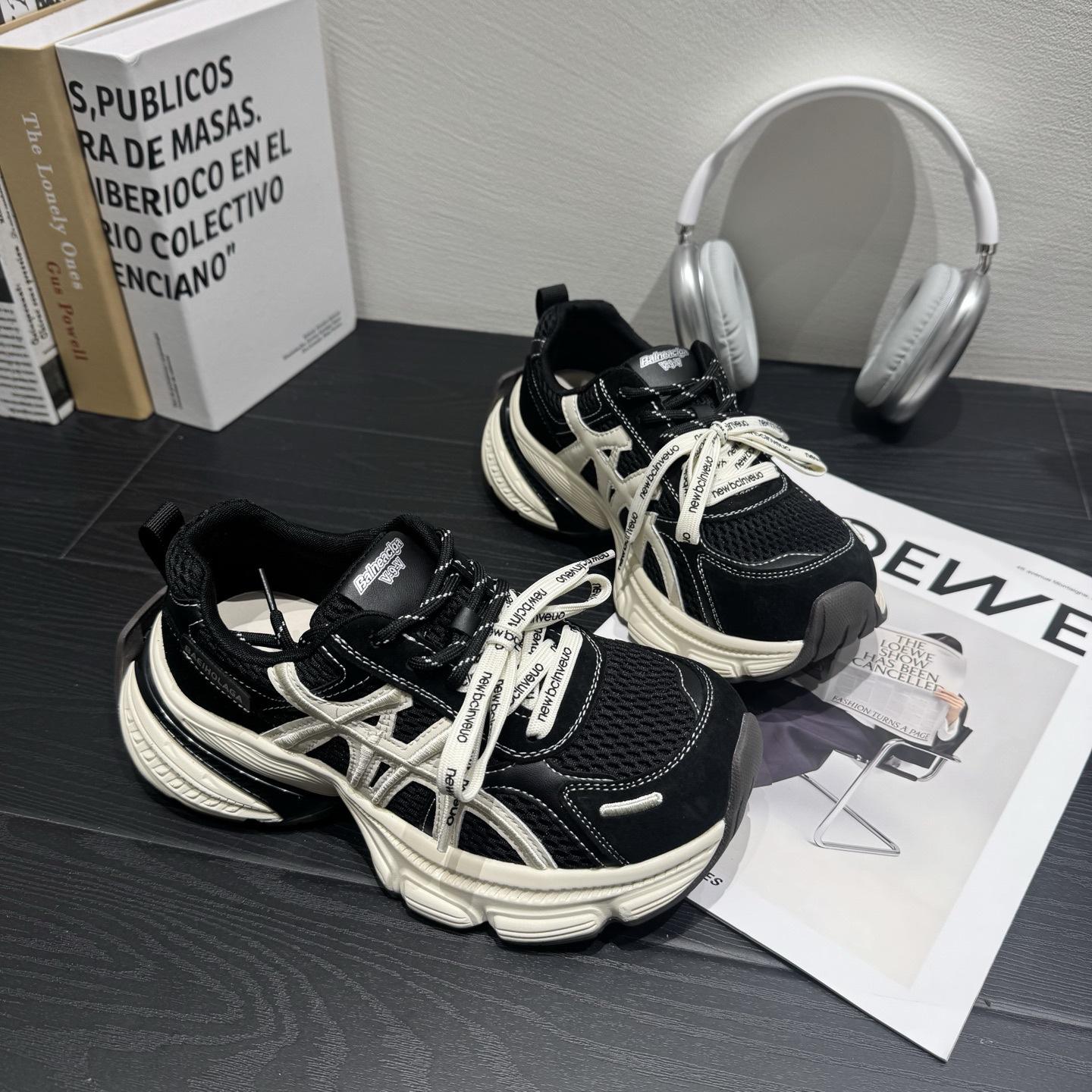 

Популярные в этом году женские кроссовки на платформе и легкие 2025 новая осень отлично выглядящие универсальные спортивные и повседневные туфли 40 чёрный