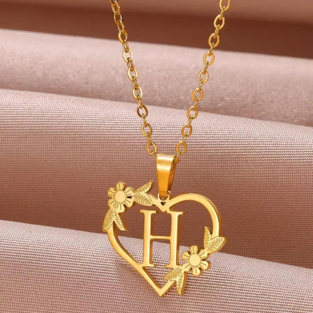 New English Alphabet Heart Pendant Gold Flower Premium Titanium Steel Gold Plated Necklace Clavicle Chain Fresh Woman