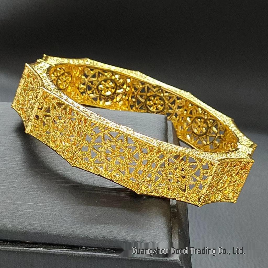 24k Gold Carved Buckle Bracelet: Fade-Resistant Women's Middle East Dubai Jewelry In Vietnamese Sand Gold