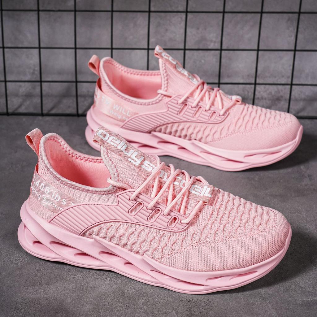 Appearance Blade shoes Fashion trend Casual fly-woven sports trendy shoes Light and breathable outside