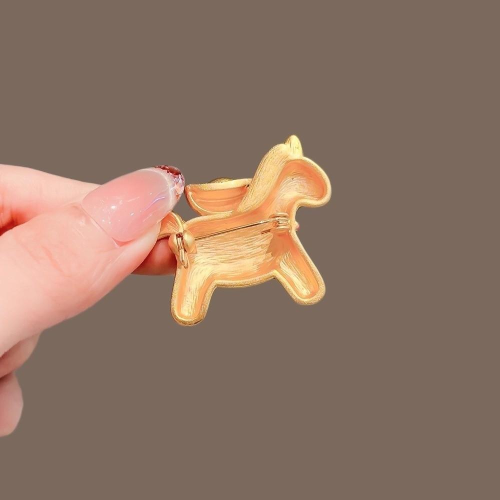 Chinese New Year Enamel Yuanbao Horse Brooch Metal Zinc Zinc Alloy Animal Lapel Pins Zodiac Pony Pin  Friends